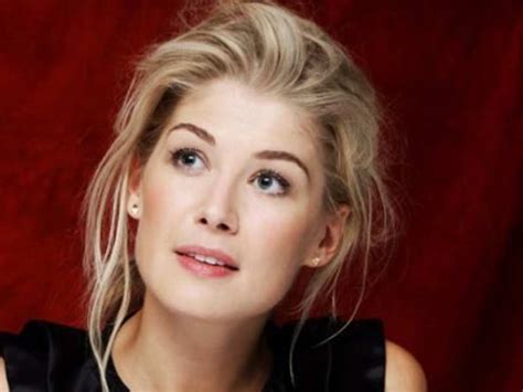 Rosamund Pike Refused To Strip For Bond Film Audition English Movie News Times Of India