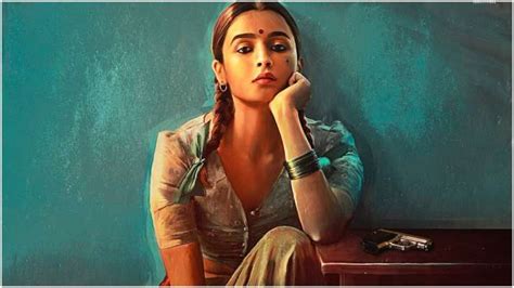 Alia Bhatt Expresses A Thousand Emotions In Gangubai Kathiawadi First Look Posters Bollywood