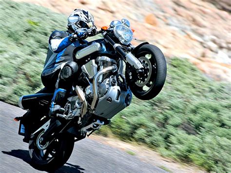 All yamaha mt 01 specs provided here are indicative only. Yamaha MT-01: il Kodo esiste - Motociclismo