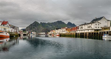 The 30 double rooms of the henningsvær bryggehotell offer the most modern accommodation in town in one of the most historic. Henningsvaer, fishing village in Norway | High-Quality ...
