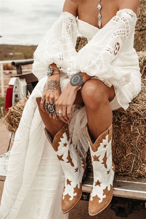 Pin By Ana On Her Wedding Bohemian Style Shoes Western Style