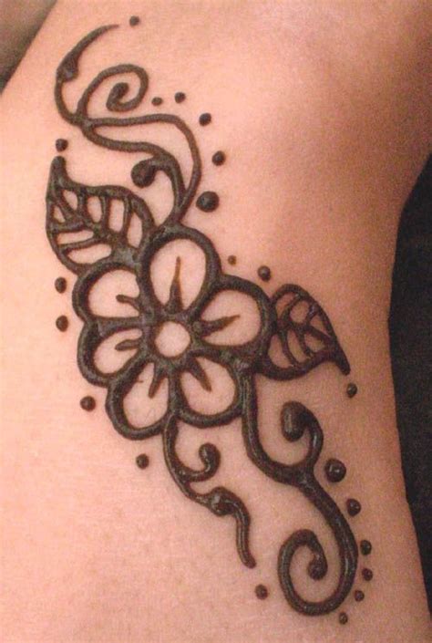 Henna Flower Simple Mehndi Designs Simple Henna Tattoo Henna Tattoo
