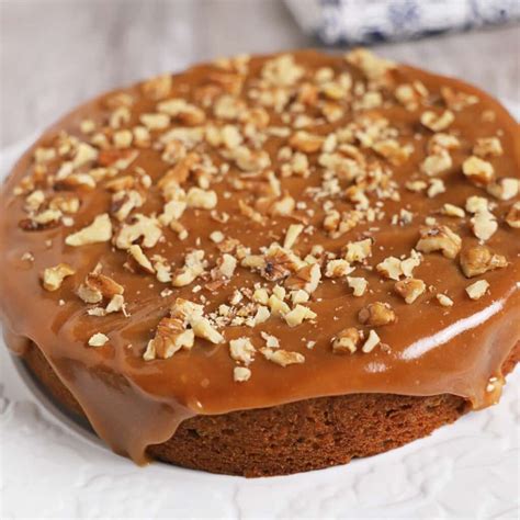 Date Cake Recipe With Walnuts And Caramel Sauce Amira S Pantry