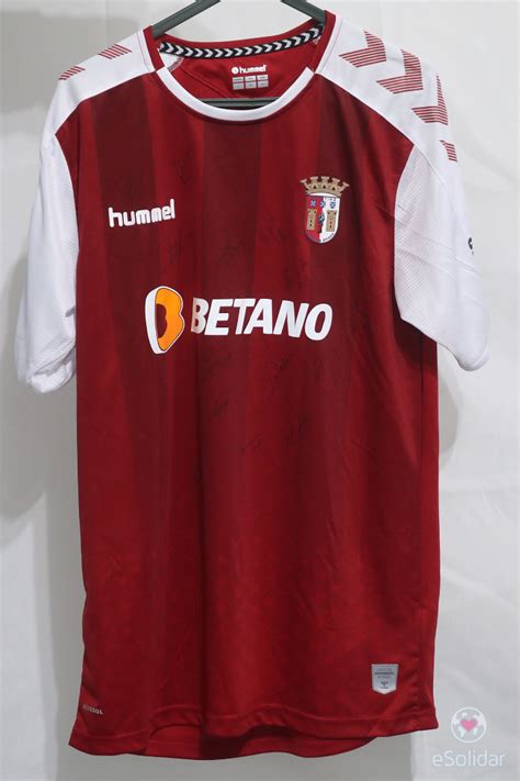 Thanks to seller. buyer said. SC Braga jersey signed by the team - Final Four Allianz CUP 2020