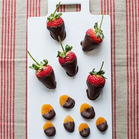 Make Elegant Chocolate Dipped Fruit Using Nestlé Toll House Dark