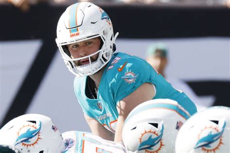 Dolphins To Start Qb Skylar Thompson Vs Vikings