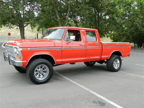 The prior owner reportedly began a refurbishment that was completed by the selling dealer this year and included a repaint in the factory dark blue metallic over a blue knitted vinyl interior. Find used 1974-1979 Ford f250 Crew Cab 4x4 Rare!! Best on ...