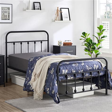 Yaheetech Classic Metal Bed Frames With High Headboard And Footboard