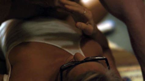 Naked Eliza Coupe In It S Us