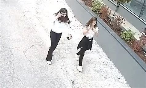 Две девојчиња од струмичко се загубија во Скопје пронајдени се во Кисела Вода еМагазин