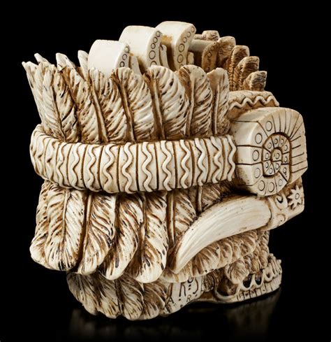 The aztec peoples included different ethnic groups of central mexico, particularly those groups who spoke the nahuatl language and who dominated large parts of mesoamerica from the 14th to the 16th centuries. Azteken Götter Schädel - Montezuma - Derek W Frost Maya ...