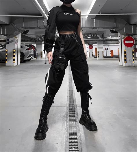 Techwear In 2021 Tomboy Style Outfits Edgy Outfits Fashion