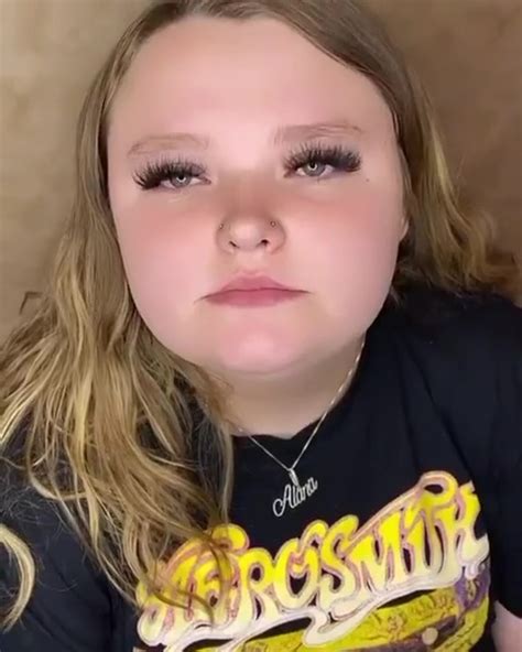 honey boo boo 17 flaunts her new look in photo as fans praise star after begging her to ditch