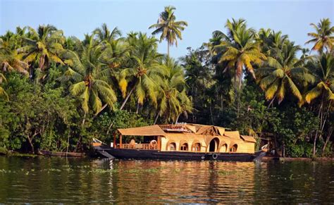 Kerala Backwaters And Beaches Tour 10 Nights And 11 Days