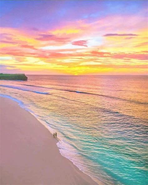 So beautiful | Pastel sunset, Beach wallpaper, Bali sunset