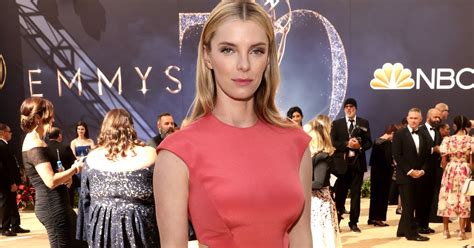 Betty Gilpin To Play Ann Coulter In Impeachment American Crime Story The Entertainment Factor