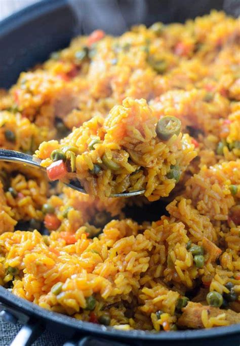 Easy Arroz Con Pollo Is A Latin American Chicken And Rice Dish With