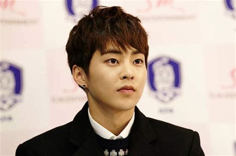 Exo xiumin has an amazing apartment, and pics of it has been revealed by an interior designer who worked on the apartment. EXO's Xiumin In Discussion To Act In New Movie 'Kim Seon Dal'