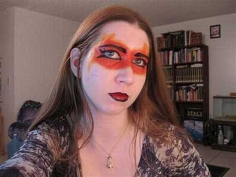 world s worst makeup fails revealed in toe curling snaps daily mail online
