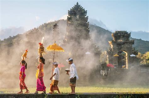 Cultural Family Vacation In Indonesia Yogyakarta Bali Days Kimkim