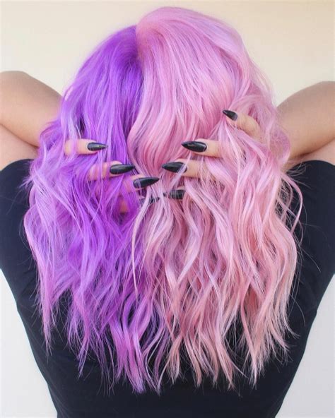 Pinterest 𝓑𝓵𝓾𝓮𝓲𝓼𝓱𝓢𝓸𝓯𝓲𝓮 Pink And Purple Half Colored Hair Wavy Trendy