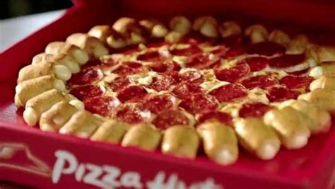 Pizza hut's cheesy bites are a great new pizza offered only in some areas. Pizza Hut Cheesy Bites Pizza Returns | Fast Food Watch
