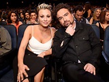 Kaley Cuoco and Johnny Galecki are Friendly Exes! - Mum's Lounge