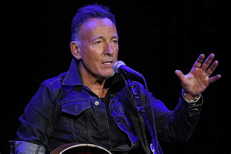 Лидер группы e street band. Bruce Springsteen Calls George Floyd Killing a 'Visual ...