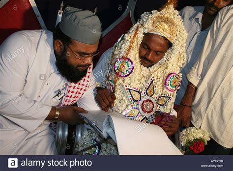 A girl/woman cannot get married in islam against her will. Muslim groom signs Nikaahnaama ( marriage certificate ...