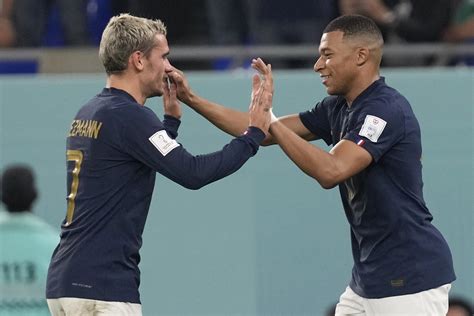 vom skorer zum lenker antoine griezmann blüht in neuer rolle auf