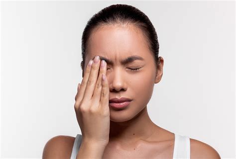 allergic conjunctivitis causes symptoms and home remedies