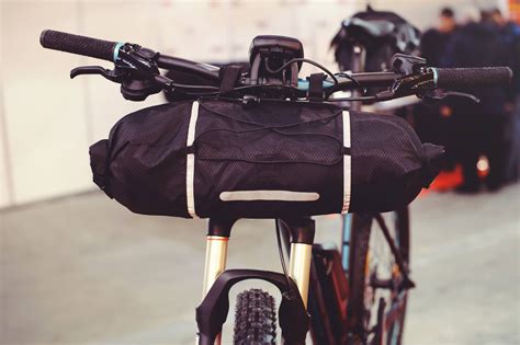 Best Handlebar Bags For Cycling Touring And Commuting In 2021