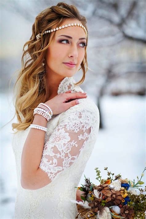 16 Accessories For The Prettiest Winter Wedding Possible Via Brit Co