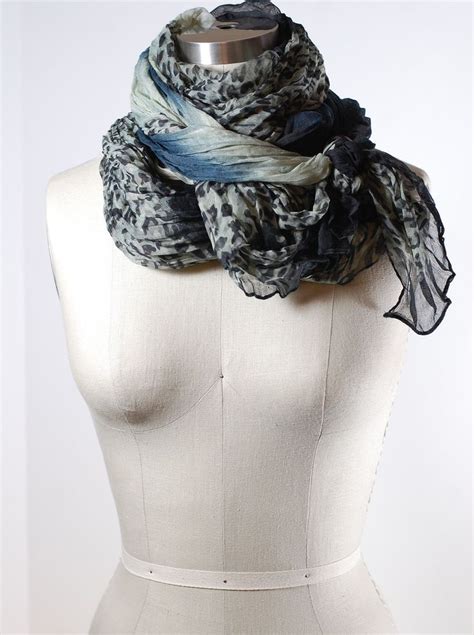 How To Tie A Scarf Double Wrap Neck Knot Ways To Wear A Scarf How