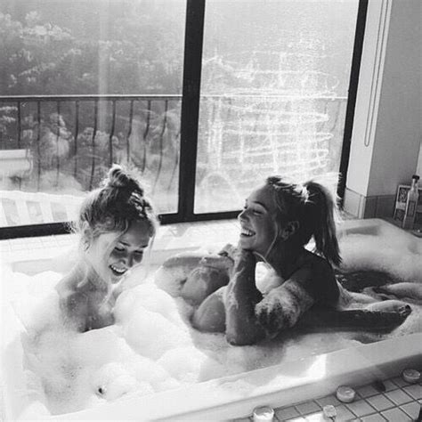 Bath Time Lesbian Cute Lesbian Couples Couple Bathtub Aesthetic