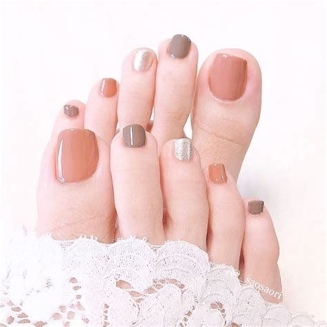 10 Pedicure Trends That Bring Simple And Flattering Nail Art To Life