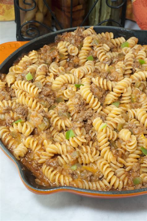The ground beef filling goes perfectly with the deliciously gooey macaroni and cheese to make a flavorful. Sloppy Joe Macaroni and Cheese | Wishes and Dishes