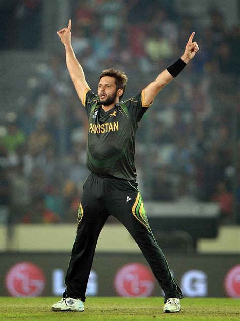 Shahid Afridi HD Wallpapers | HD Pictures of Shahid Afridi - HD Photos