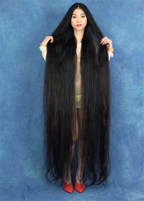 Video Extreme Floor Length Hair Covering And Play Long Hair Styles