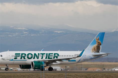 Frontier Airlines Buying Spirit In 3b Budget Carrier Deal The Independent