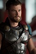 Chris Hemsworth on Thor: Ragnarok, MCU Connections, and More | Collider