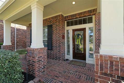 Off White Posts Brick Columns Brick Columns Porch Front Porch Columns