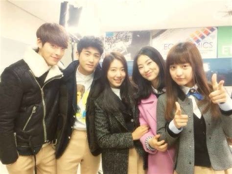 The Heirs Co Stars Park Hyung Sik And Park Shin Hye Confirmed To