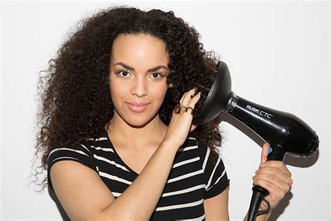 Choose a hair dryer depending on your hair type. How to Elongate Curls WITHOUT a Diffuser | Curls Understood