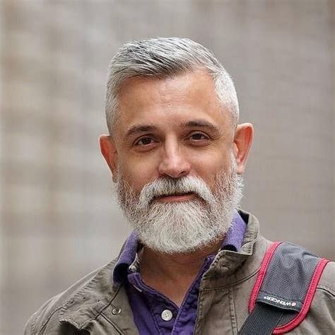 42 Hairstyles For Men With Silver And Grey Hair Men Hairstyles World Older Mens Hairstyles