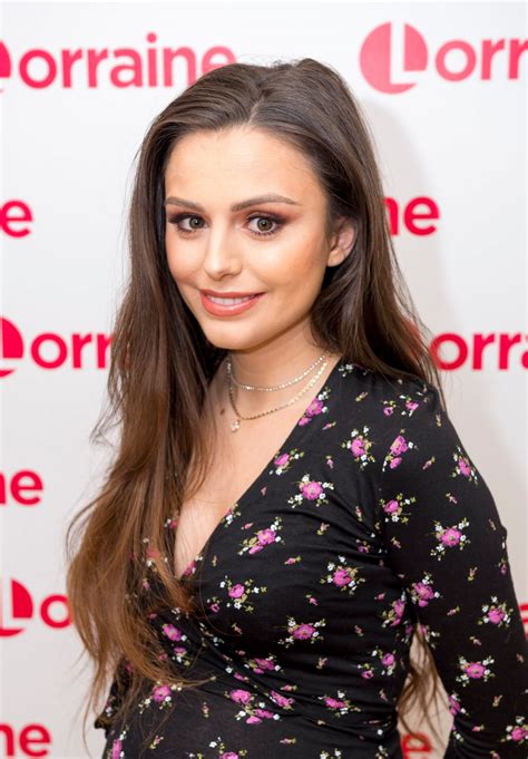 Cher), имя при рождении — ше́рилин саркися́н (англ. Cher Lloyd At 'Lorraine' TV show, London - Celebzz - Celebzz