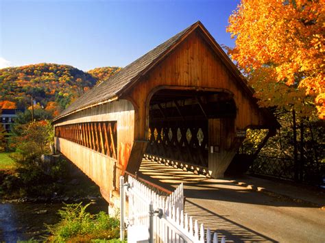 Covered Bridge Woodstock Vermont Autumn Wallpaper