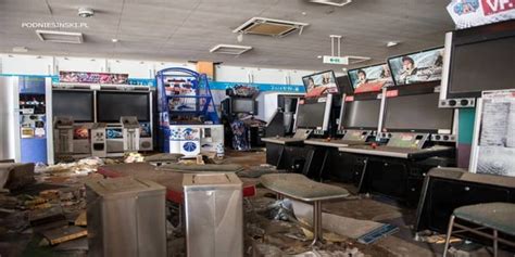 Abandoned Arcade Fukushima Prefecture Bu Arkadiusz Podniesinski