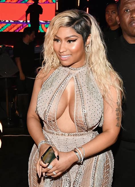 Sexy Nicki Minaj Pictures 2018 Popsugar Celebrity Photo 27