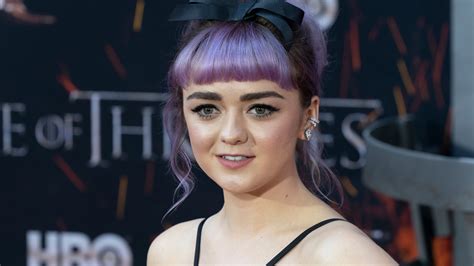 Two Weeks To Live What To Know About The Next Maisie Williams Arya